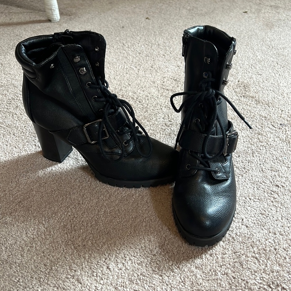 Lightly worn Vera Wang boots